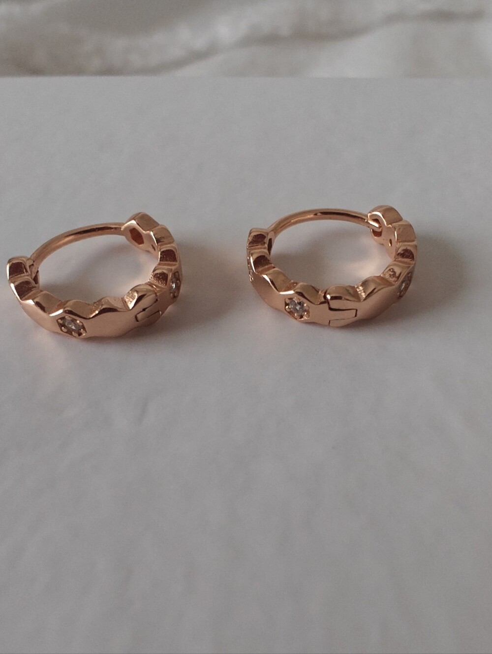 925 Rose Gold Cubic Zirconia Hexagonal Modern Hoop Earrings NWOT - Great Gift🎁